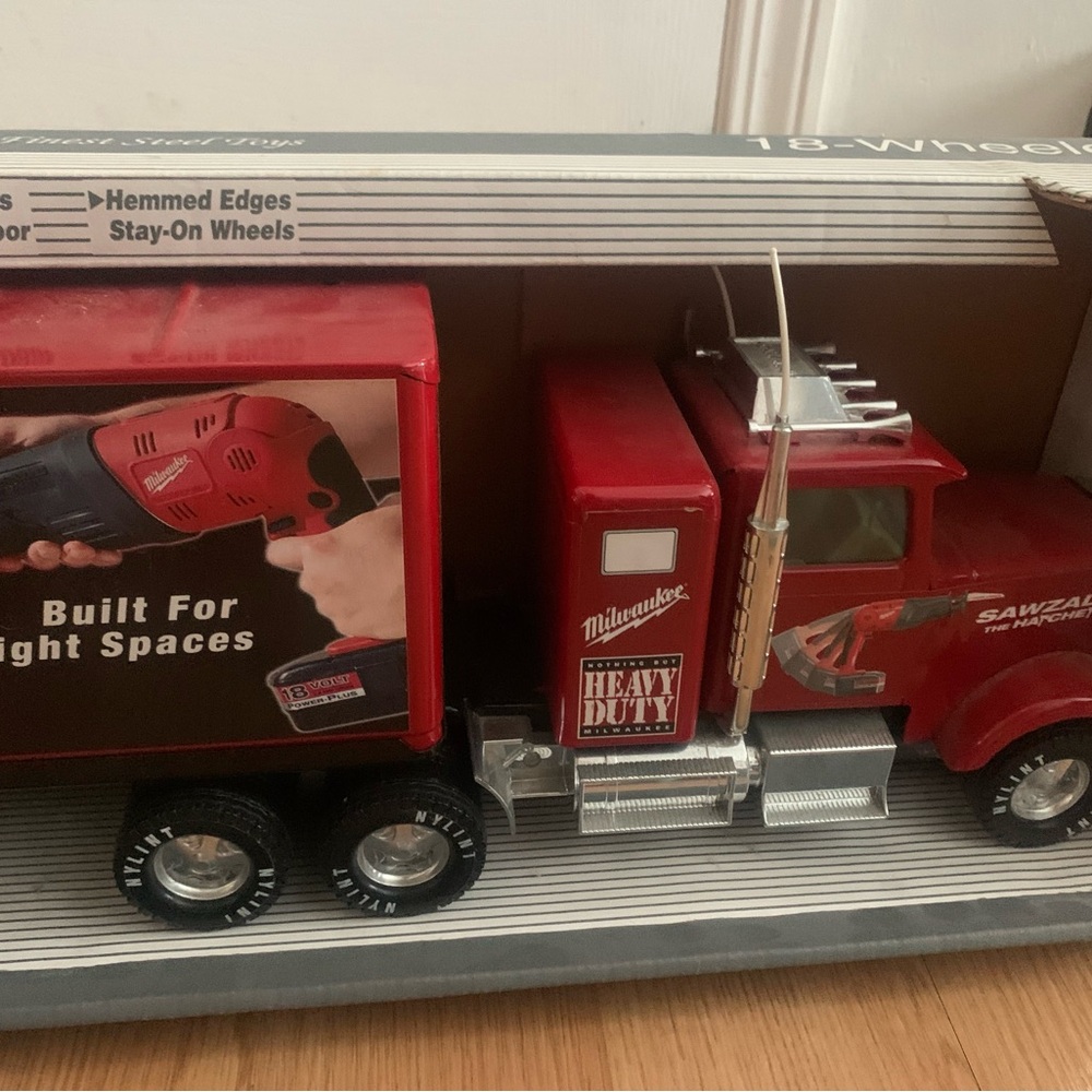 Nylint Milwaukee Sawzalll 18 wheeler trailer collectible toy NEW